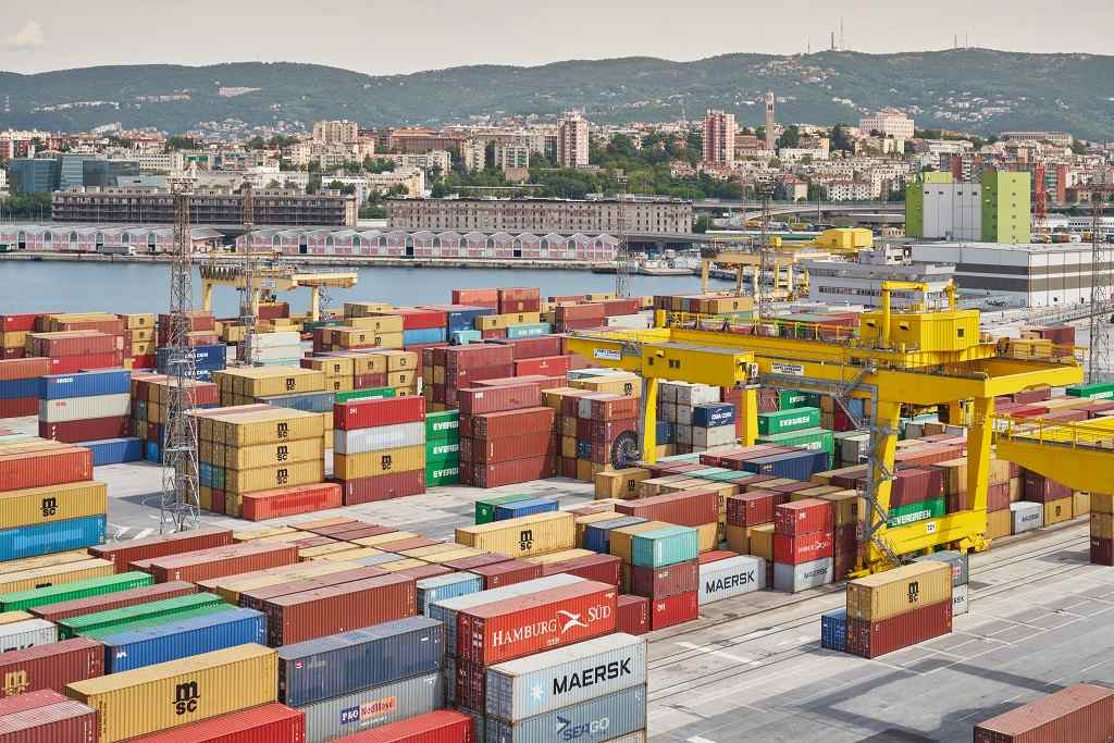 porto-di-trieste,-2022-anno-record-dei-container.-ma-‘dalla-cina…