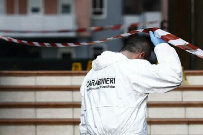 livorno:-23enne-uccide-il-padre-a-coltellate-poi-chiama-i-carabinieri-e-minaccia-suicidio