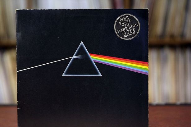 pink-floyd:-the-dark-side-of-the-moon-ne-compie-50-–-venezia-radio-tv