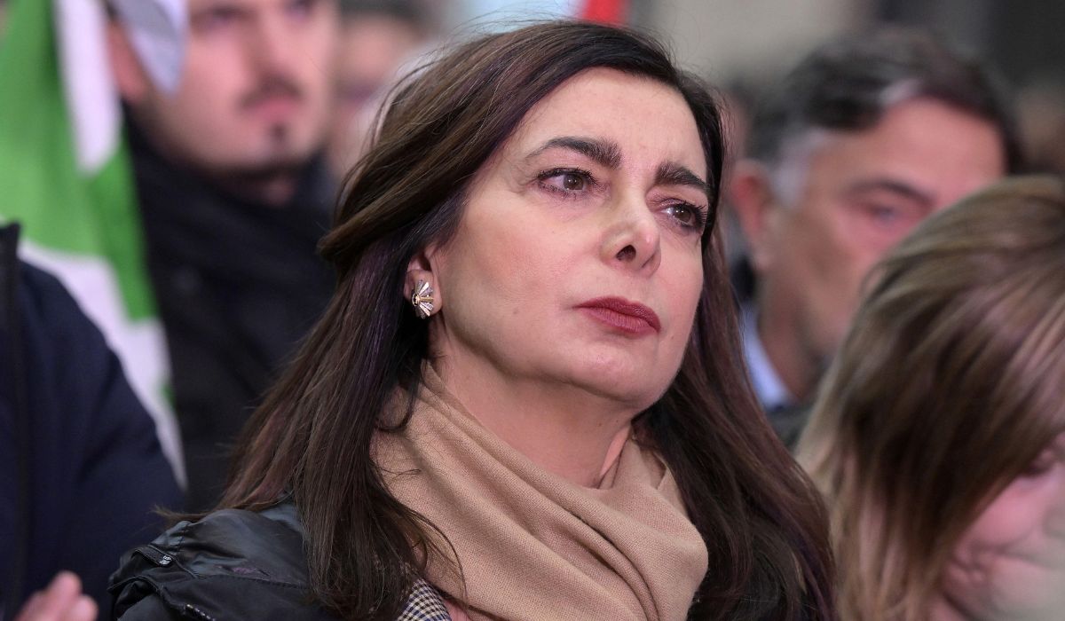 piazzapulita,-boldrini-contro-il-ministro-piantedosi:-“come-si-puo-dare-la-colpa-ai-genitori?”-|-notizie.it